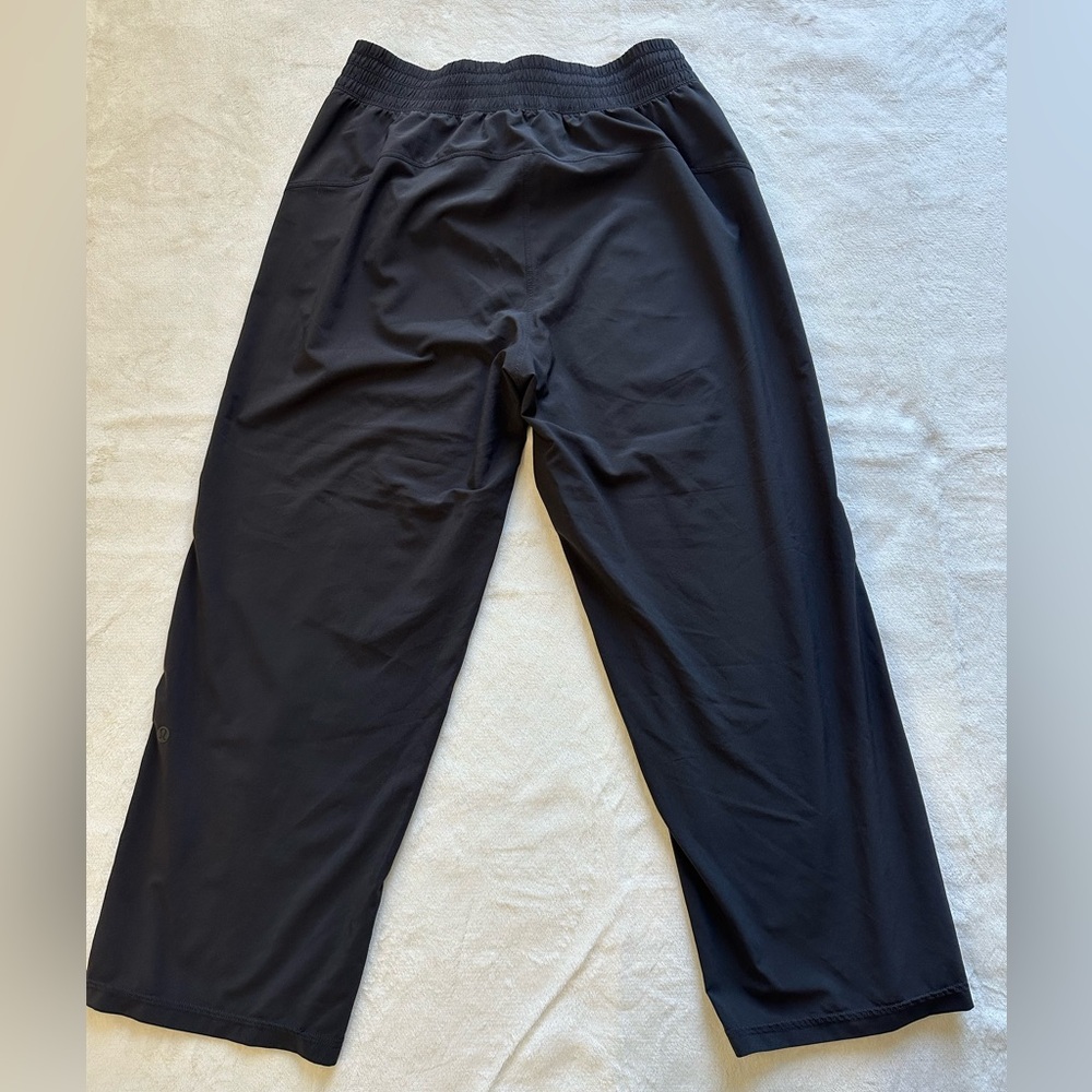 Lululemon | Wanderer Crop (Black) Size 6 EUC -Swift Ultra Light -Style # W6BA8S - Picture 10 of 12